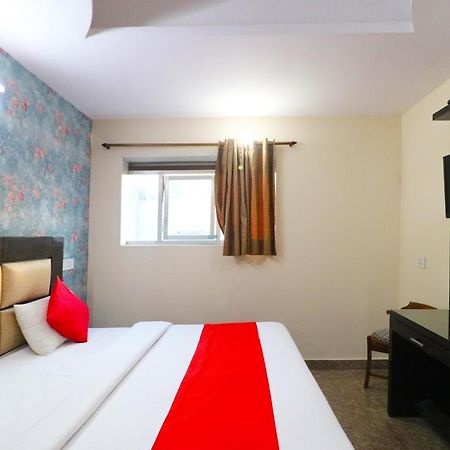 Hotel Westend Holiday Home 5 Mint From Nizamuddin Railway Station New Delhi Bagian luar foto